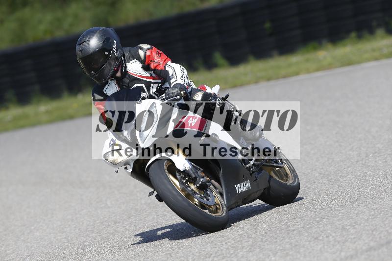 Archiv-2025/09 22.04.2025 Cornu Master School ADR/rot-rouge/4